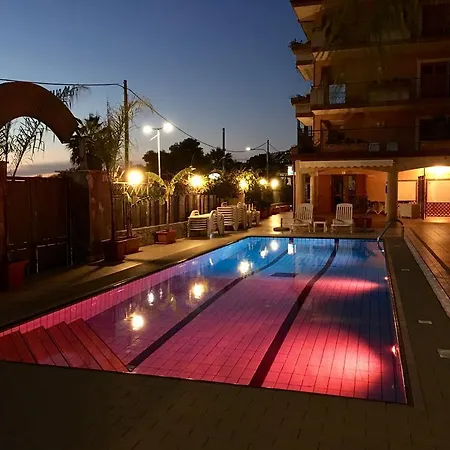 Hotel Taormina Calipso 3*