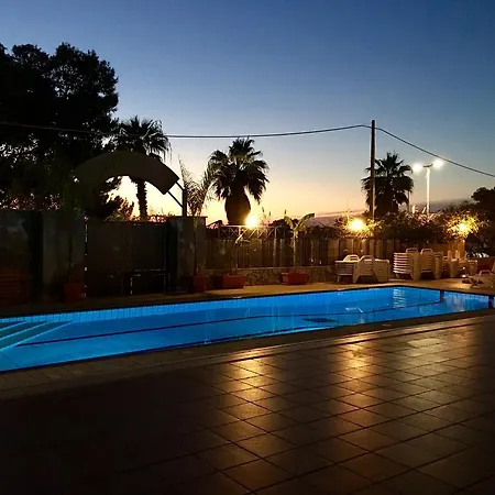 Отель Taormina Calipso 3*